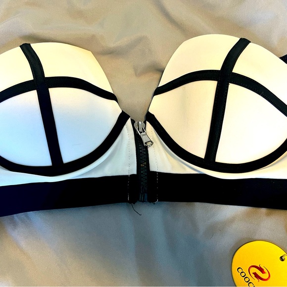 NWT Cooclo brand bikini top - Picture 3 of 6